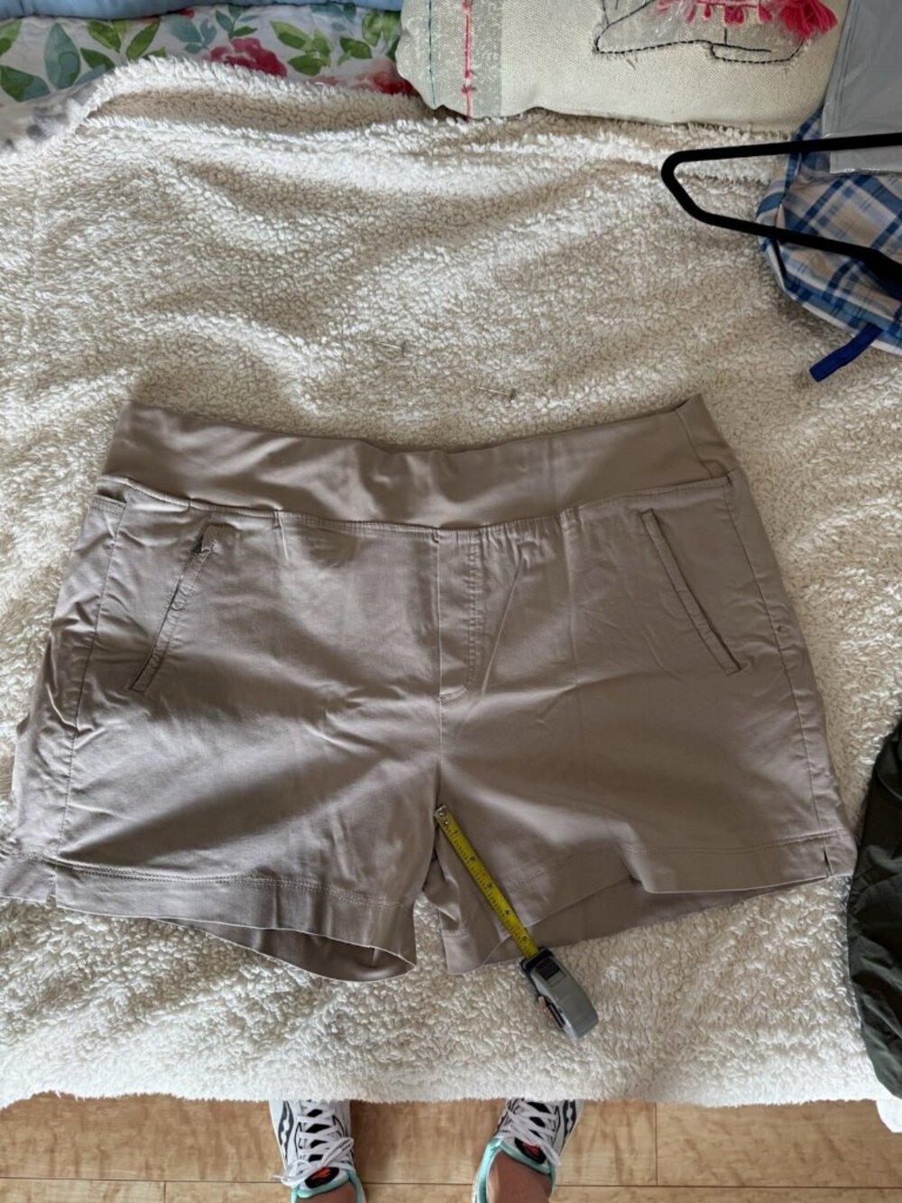 90° by Reflex Women’s Plus 2XL Beige Athletic Shorts Pockets Stretch